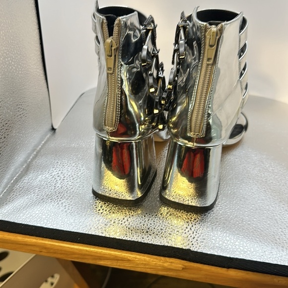 Beautiful PRIVILEGED shiny silver platform heels. Size 8 1/2 used slightly. - Picture 3 of 7
